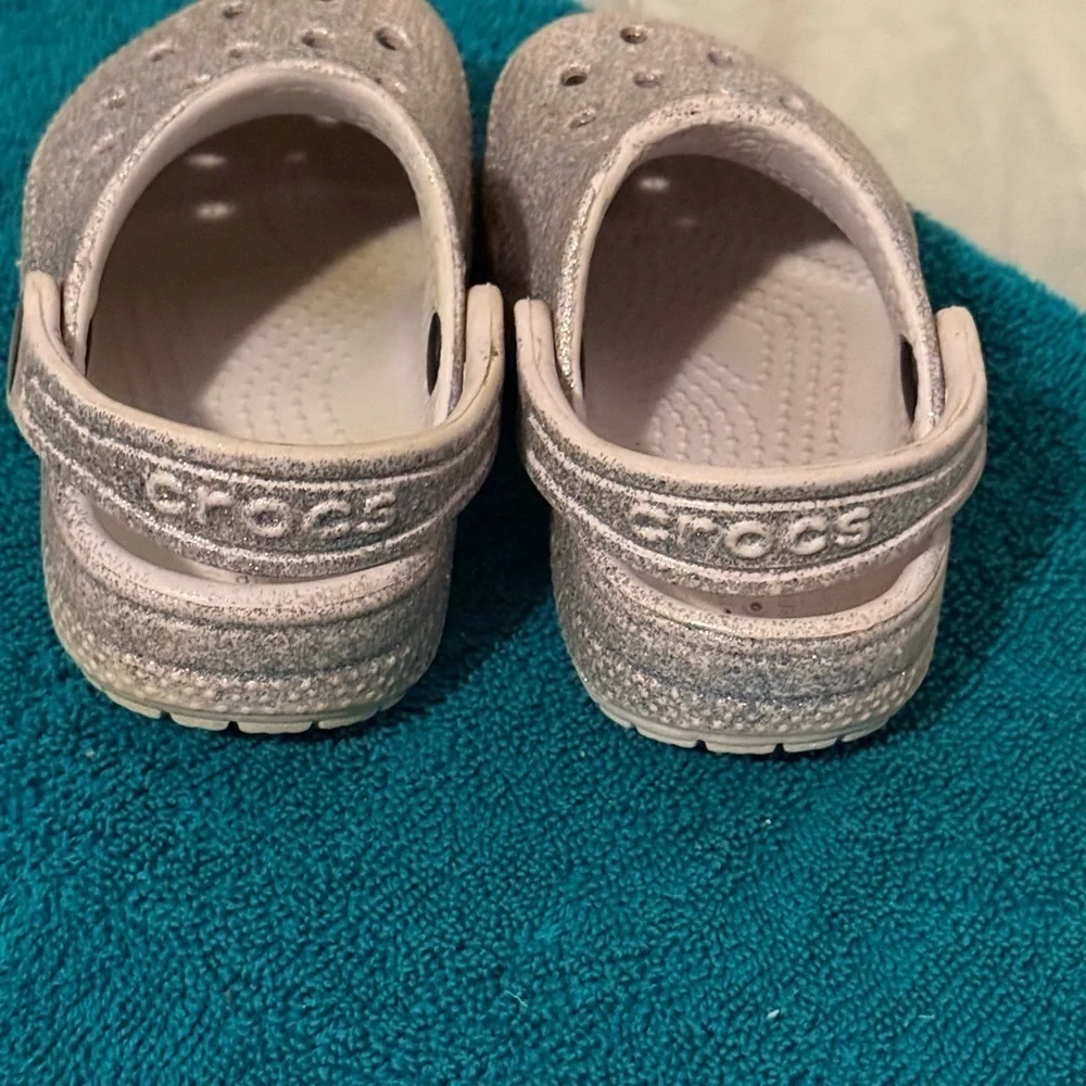 Crocs Lavender Purple Glitter Classic Clog Slip On Waterproof Childs Size 6
